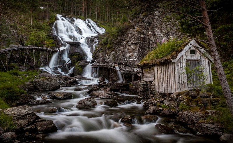 Cascada-Kvednafossen-Noeruega