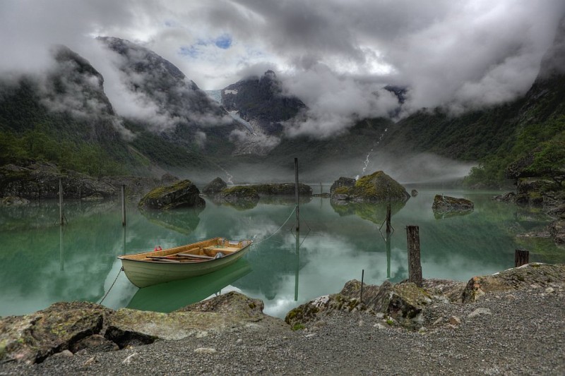 Lago-Bondhus-Noeruega