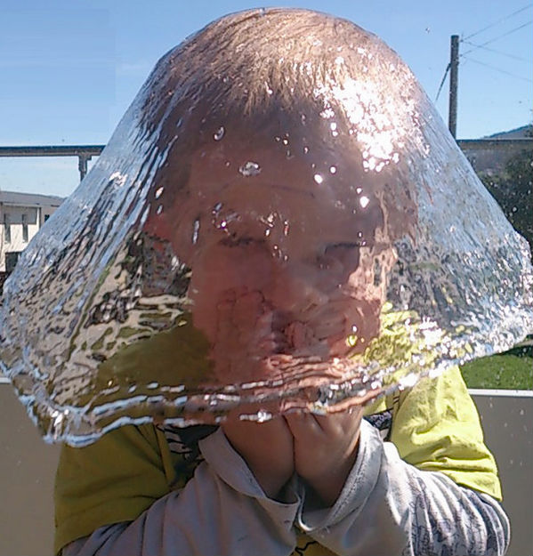 agua-sobre-cabeza