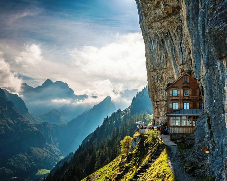 ascher-cliff-suiza