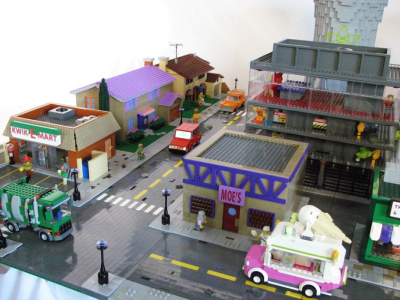 springfield-los-simpsons-lego-2