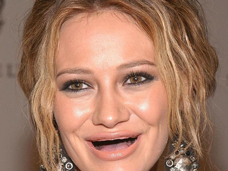 hilary-duff-sin-dientes