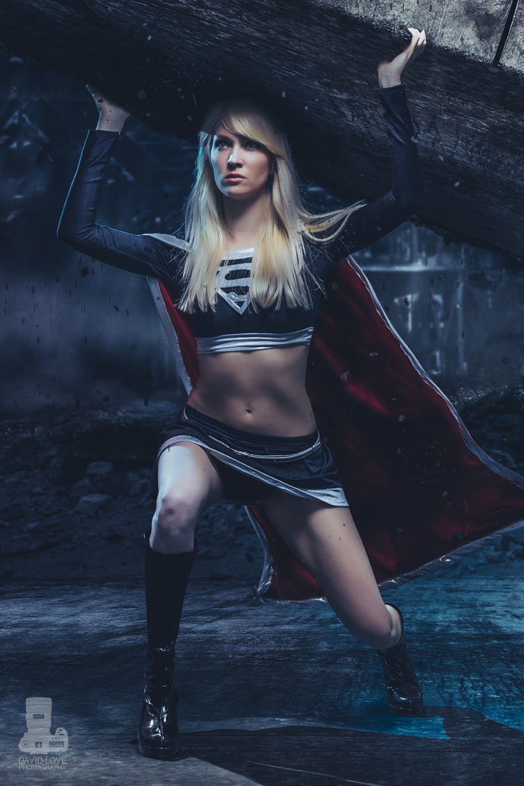 supergirl cosplays (19)